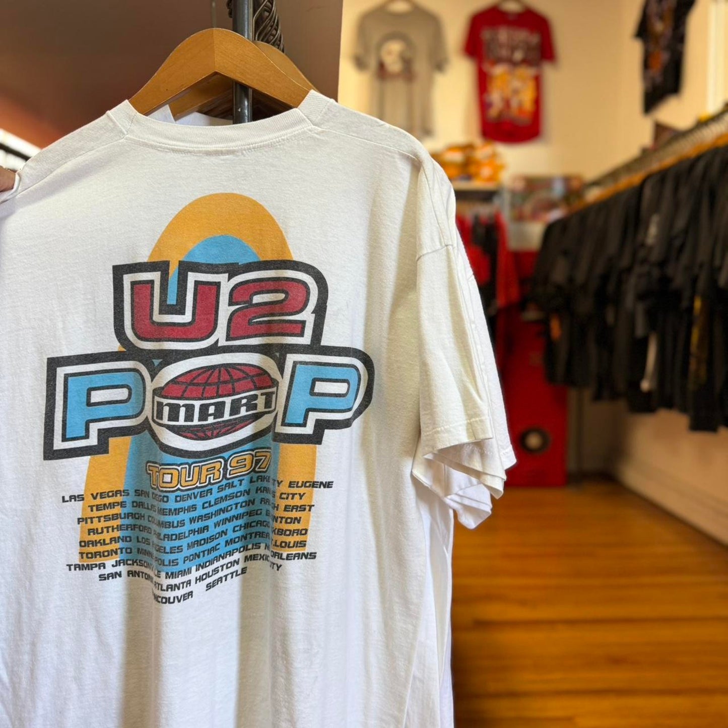 Vintage 90s U2 Pop 1997 Tour Band T-Shirt