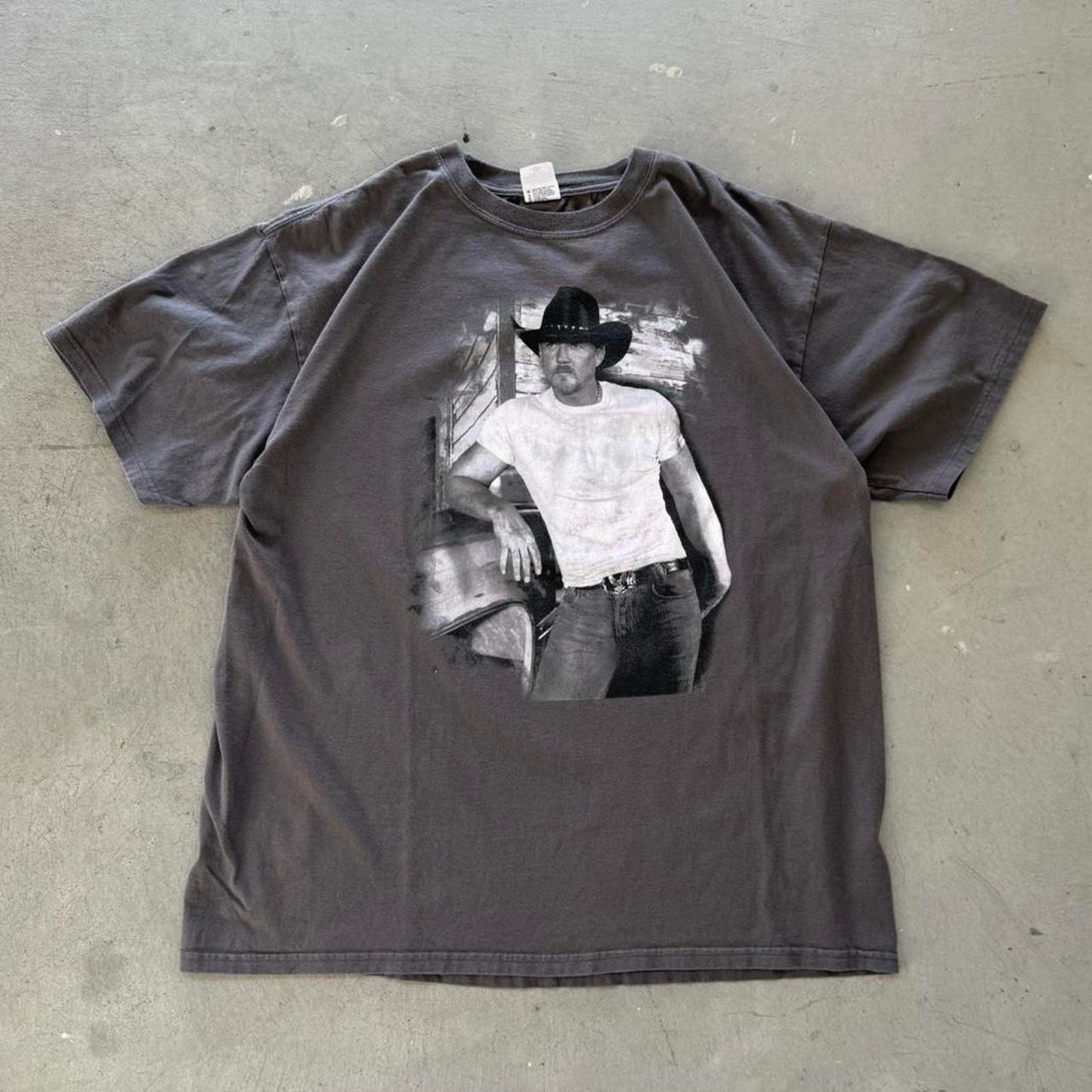 Vintage 2006 Trace Adkins Dangerous Man Country T-Shirt - XX-Large
