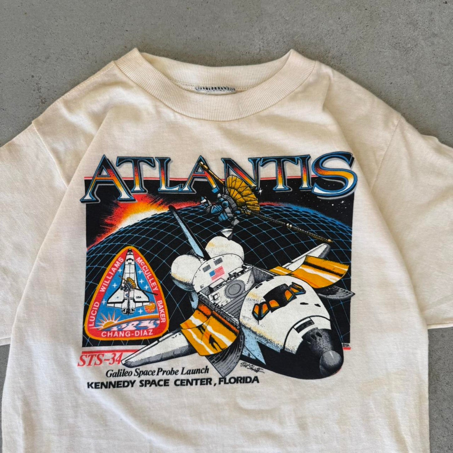 Vintage 80s NASA Atlantis Distressed T-Shirt - Small
