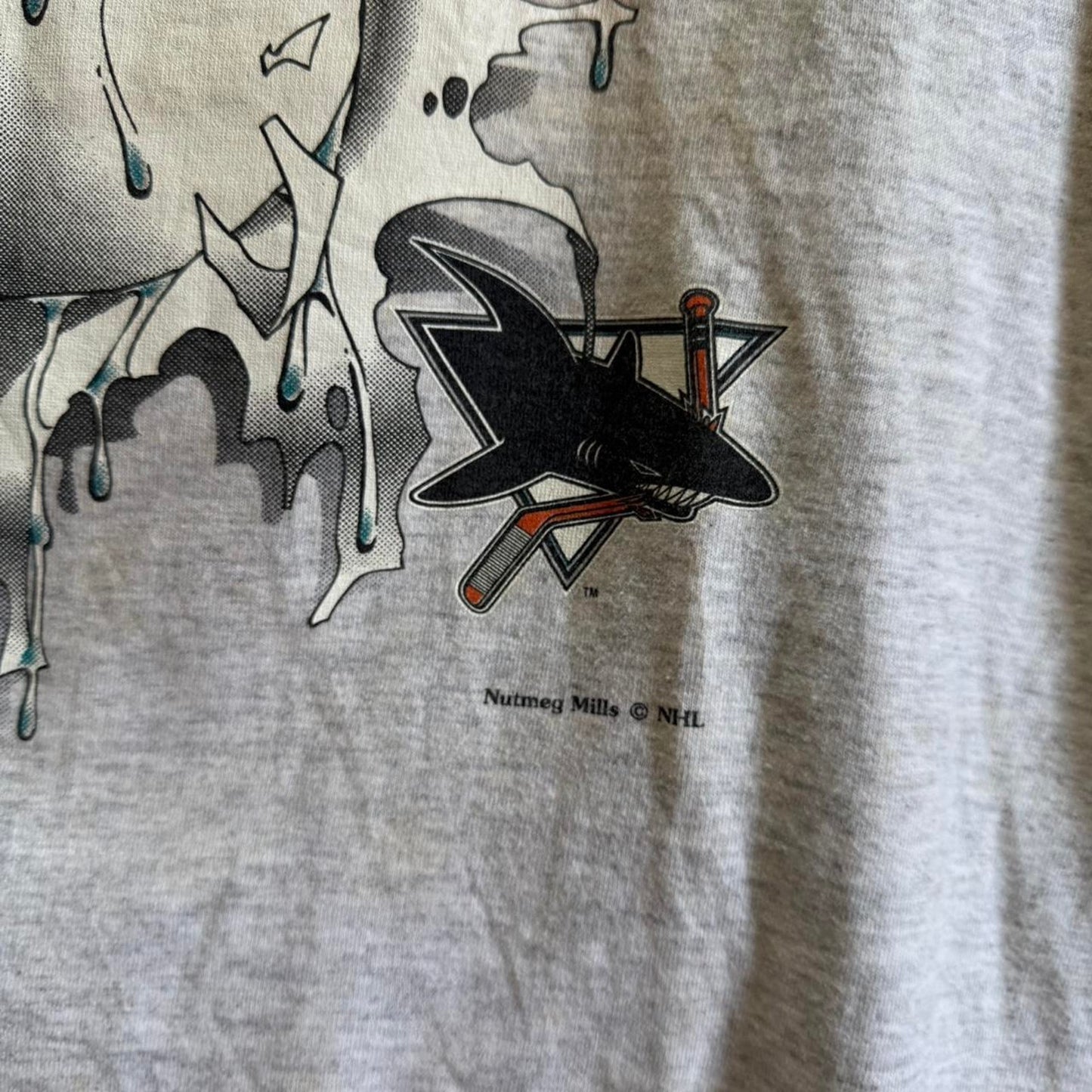 Vintage 90s San Jose Sharks Nutmeg Burst NHL T-Shirt - Large (W)