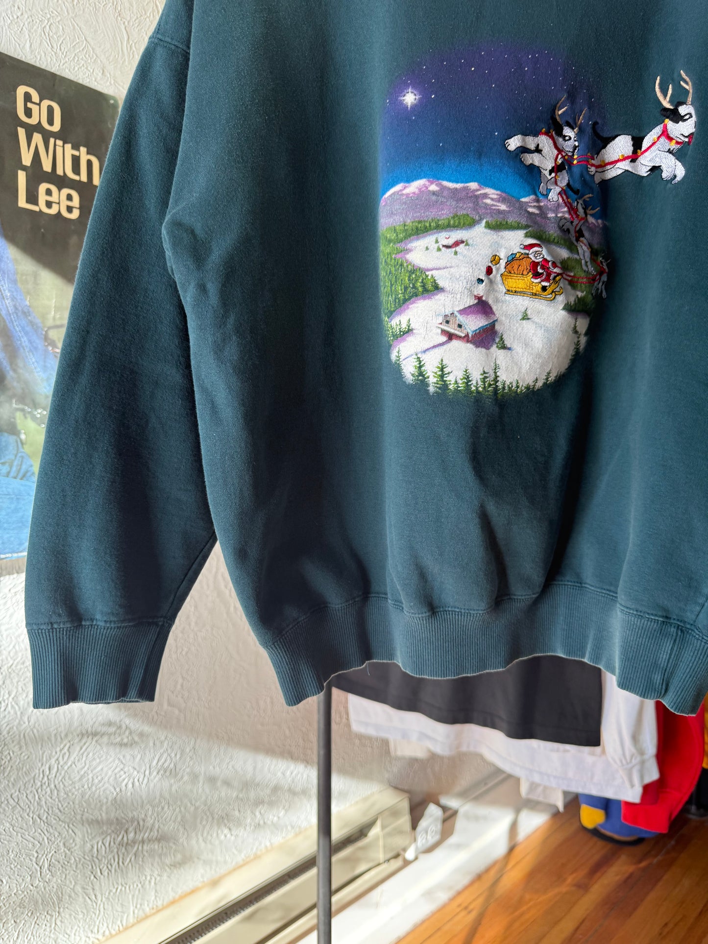 Big Dogs Christmas Crewneck - Medium