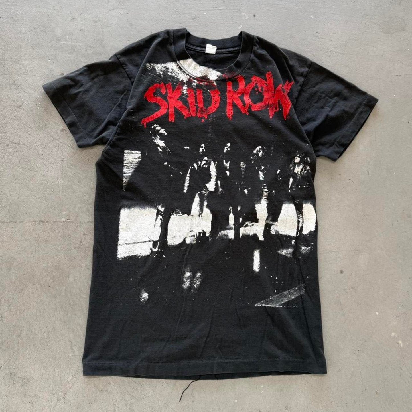 Vintage 1989 Skid Row Makin a Mess of the US Band T-Shirt - Large