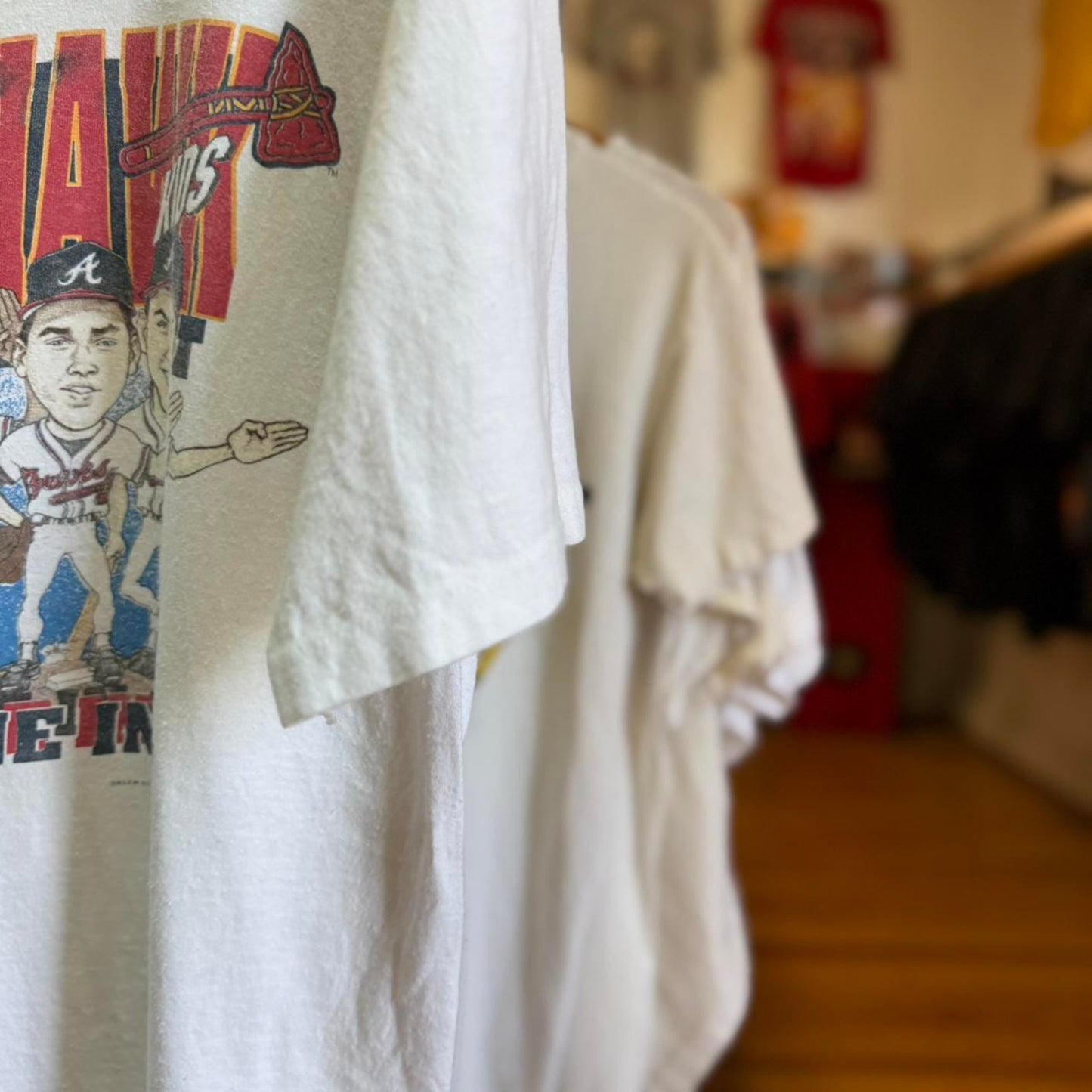 Vintage 90s Atlanta Braves Tomahawk Kids MLB Baseball T-Shirt