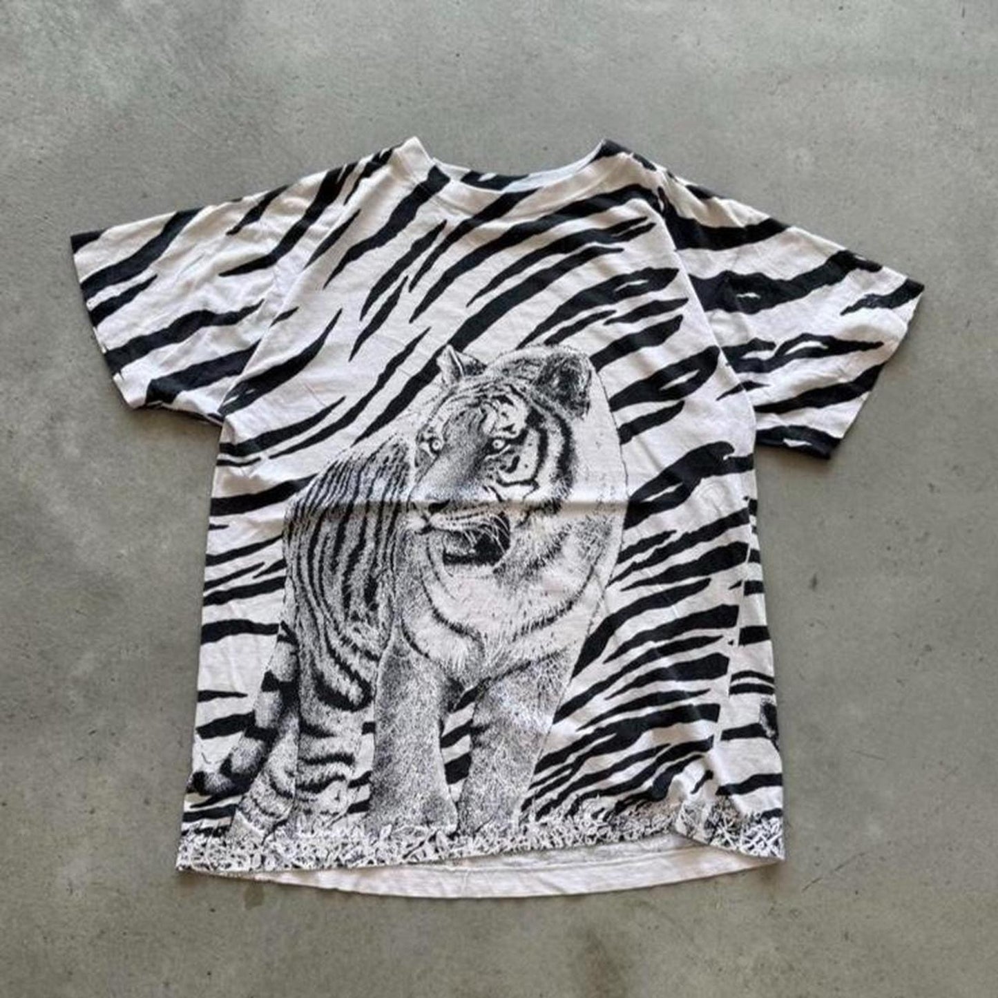 Vintage 90s Tiger Stripe Animal Nature AOP T-Shirt - X-Large