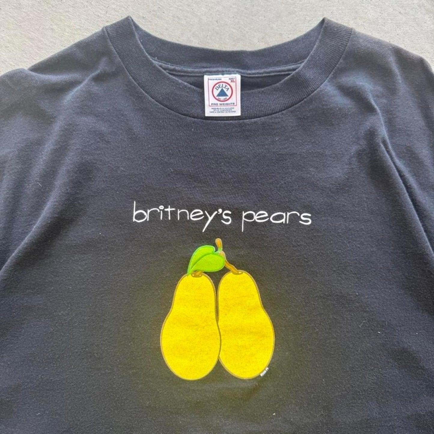 Vintage 90s Britneys Pears Parody Band Fruit T-Shirt - X-Large