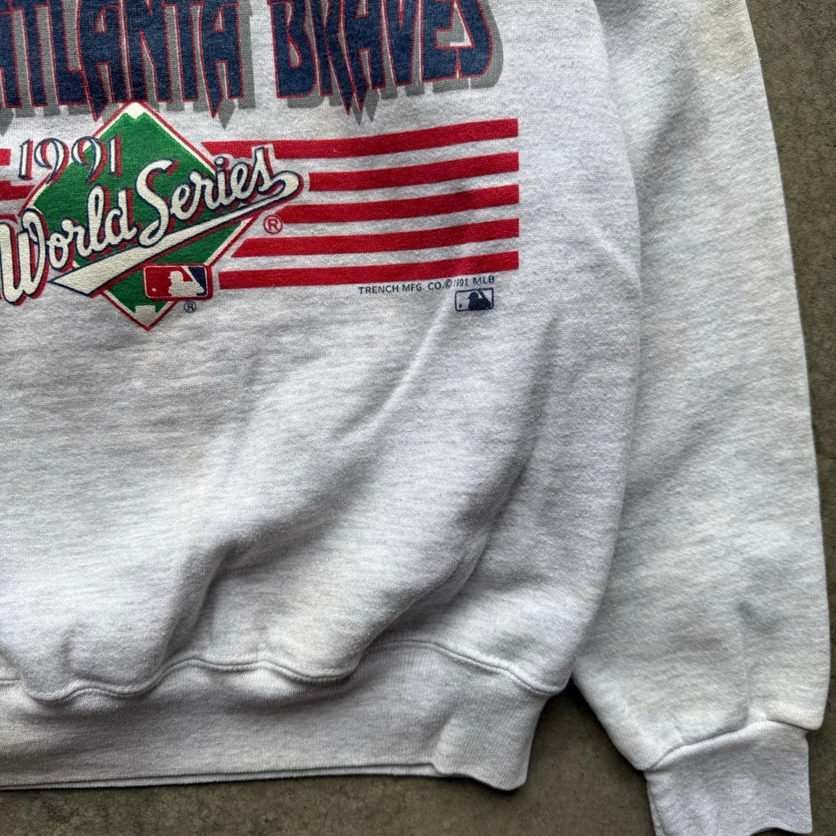 Vintage 1991 MLB Minnesota Twins Vs Atlanta Braves Distressed Crewneck - Large