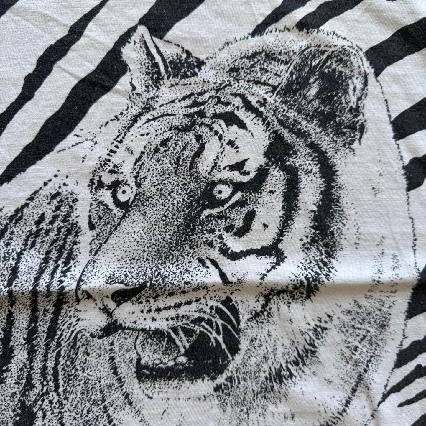 Vintage 90s Tiger Stripe Animal Nature AOP T-Shirt - X-Large