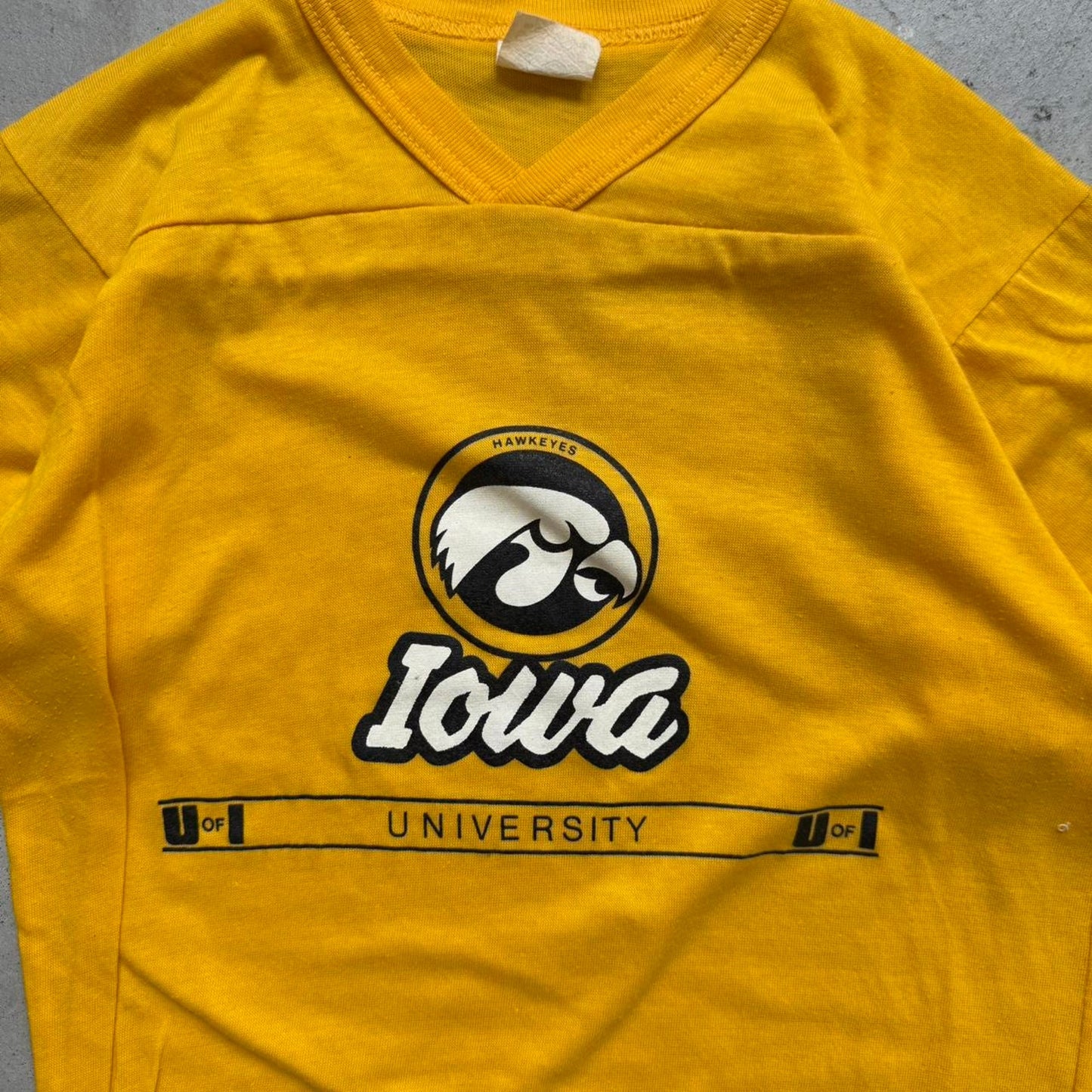 Vintage 80s Iowa Hawkeyes University T-Shirt - Small