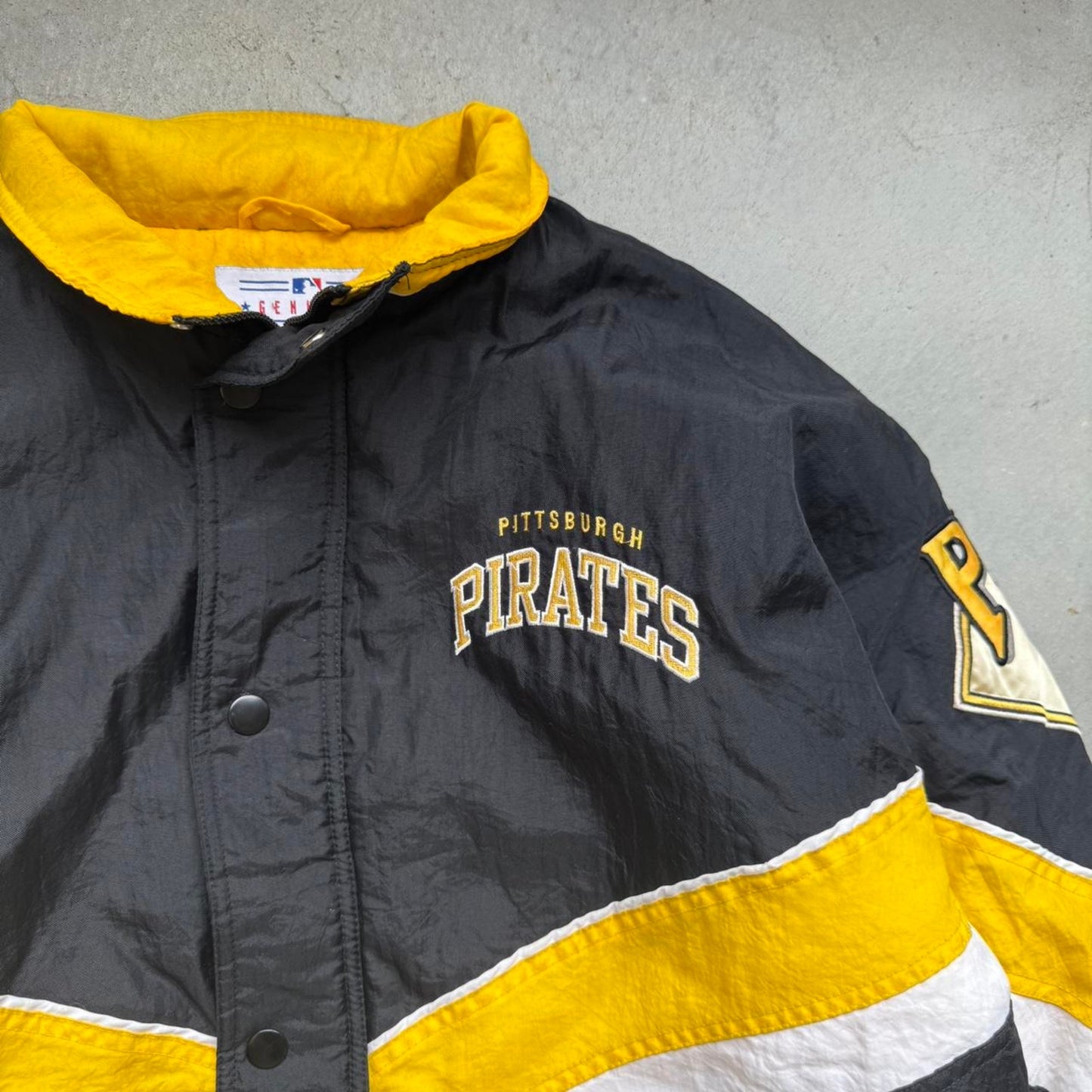 Vintage 90s Pittsburgh Pirates MLB Starter Jacket - Large