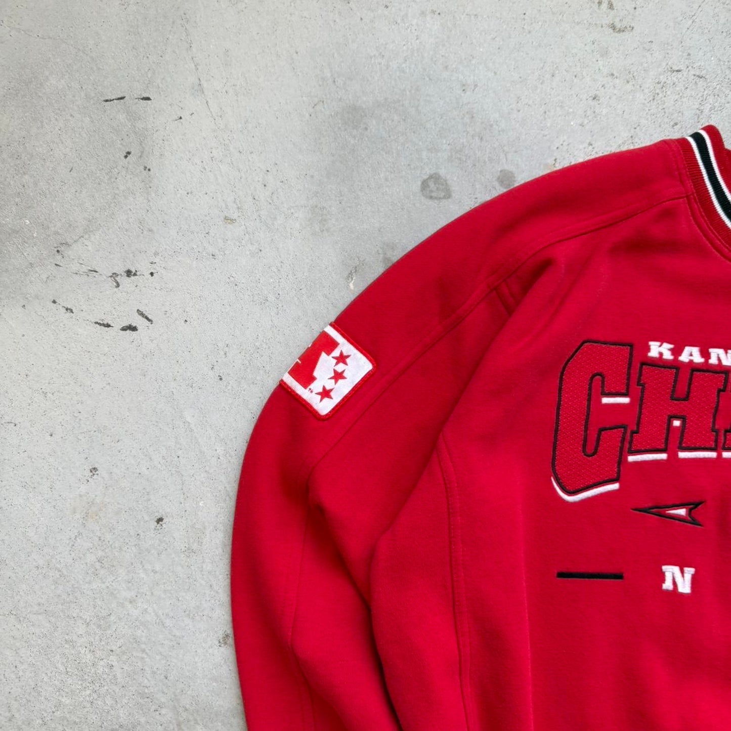 Vintage 90s Kansas City Chiefs NFL Sports Crewneck - Large