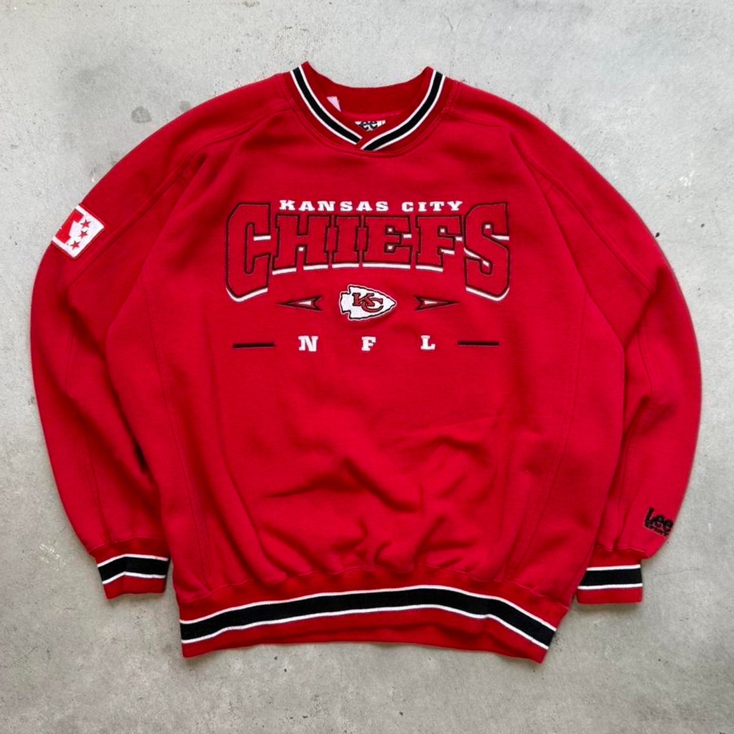 Vintage 90s Kansas City Chiefs NFL Sports Crewneck - Large