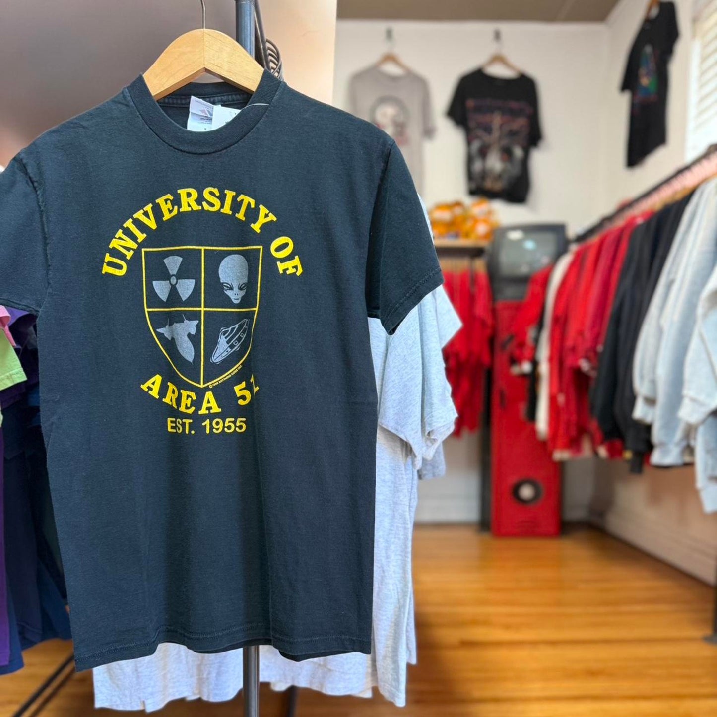 Vintage 90s Area 51 Alien University T-Shirt - Small