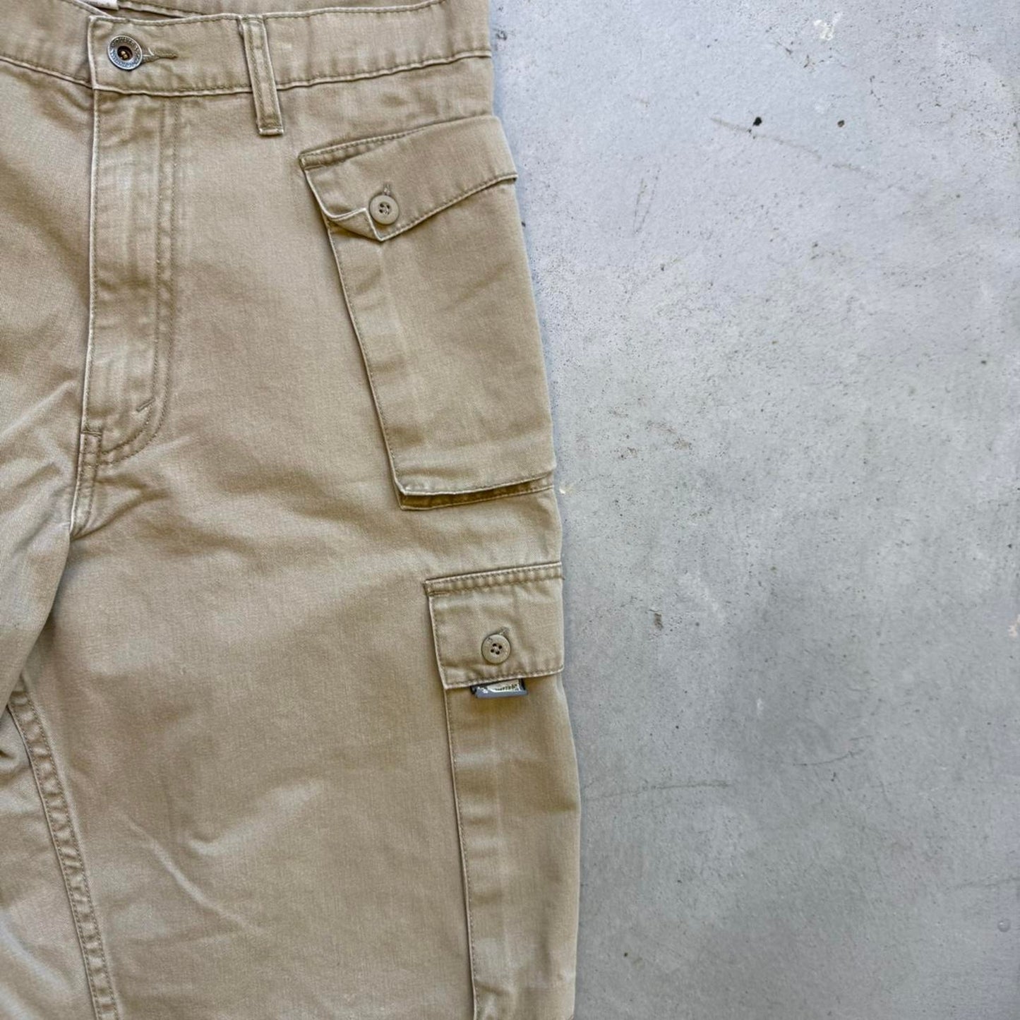 Vintage Levi’s Silvertab Cargo Shorts - 34"