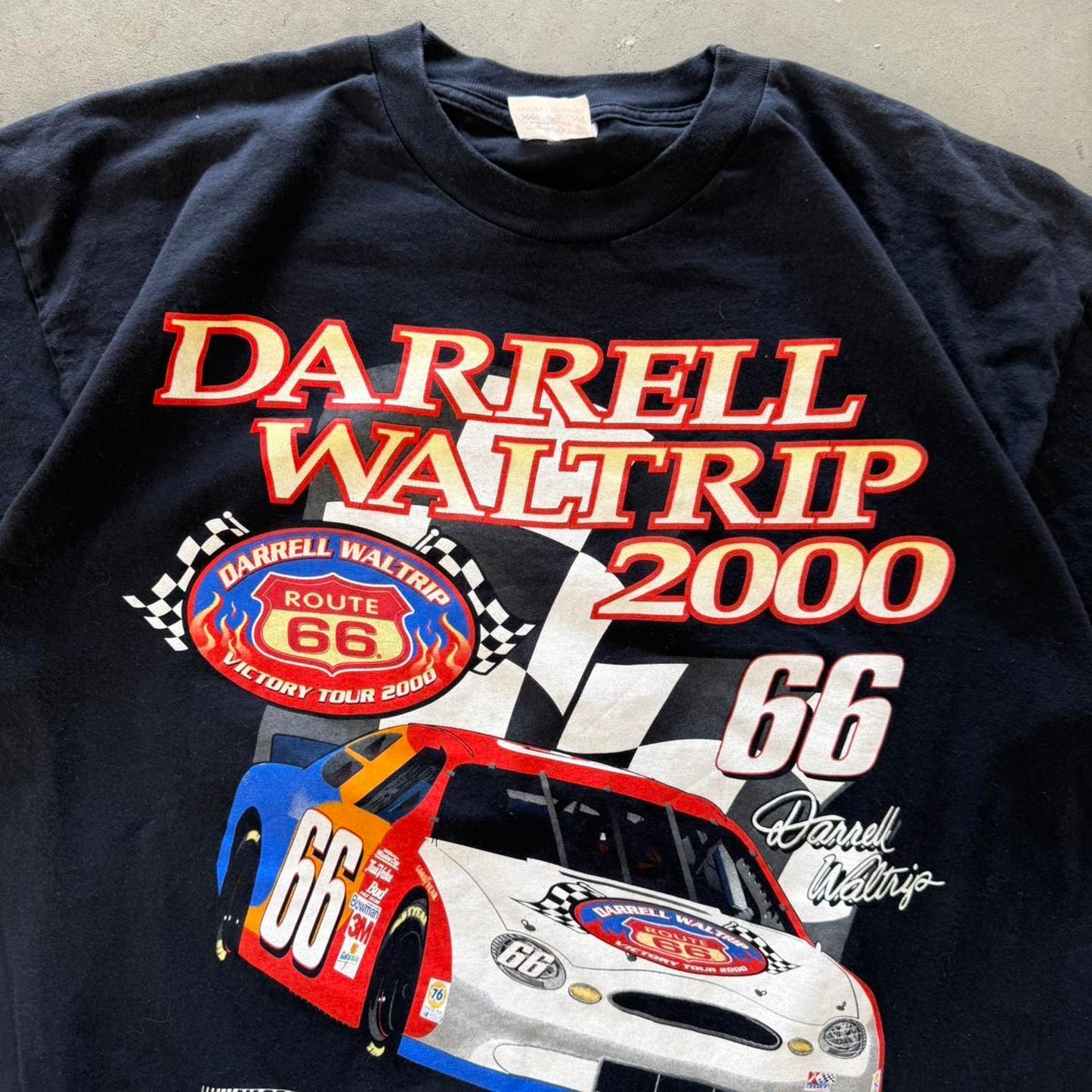 Vintage 2000 Darrell Waltrip NASCAR Racing Race Car T-Shirt - XX-Large