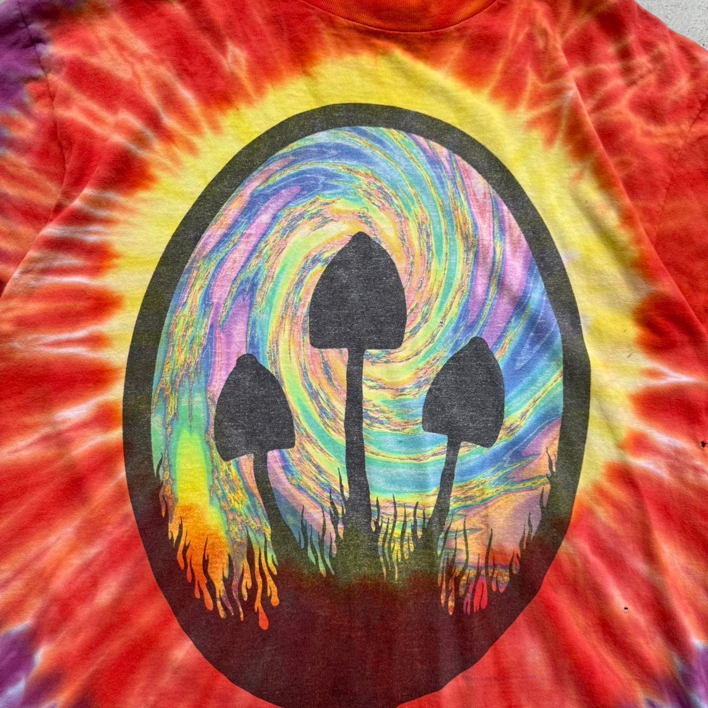 Vintage 90s Tie Dye Mushroom Spiral T-Shirt - X-Large