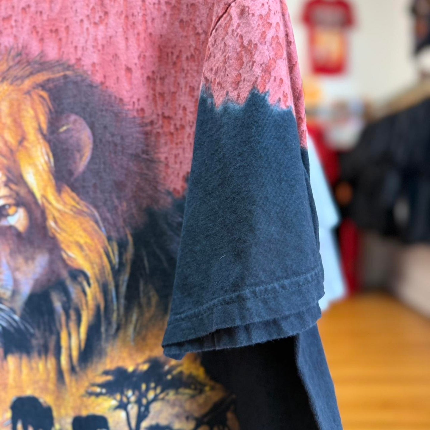 Vintage 90s Lion Tie Dye Animal T-Shirt