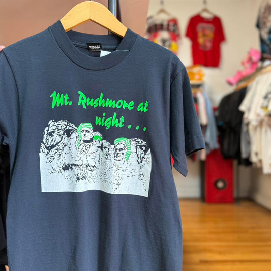Vintage 90s Mount Rushmore At Night Butt Humor Funny T-Shirt