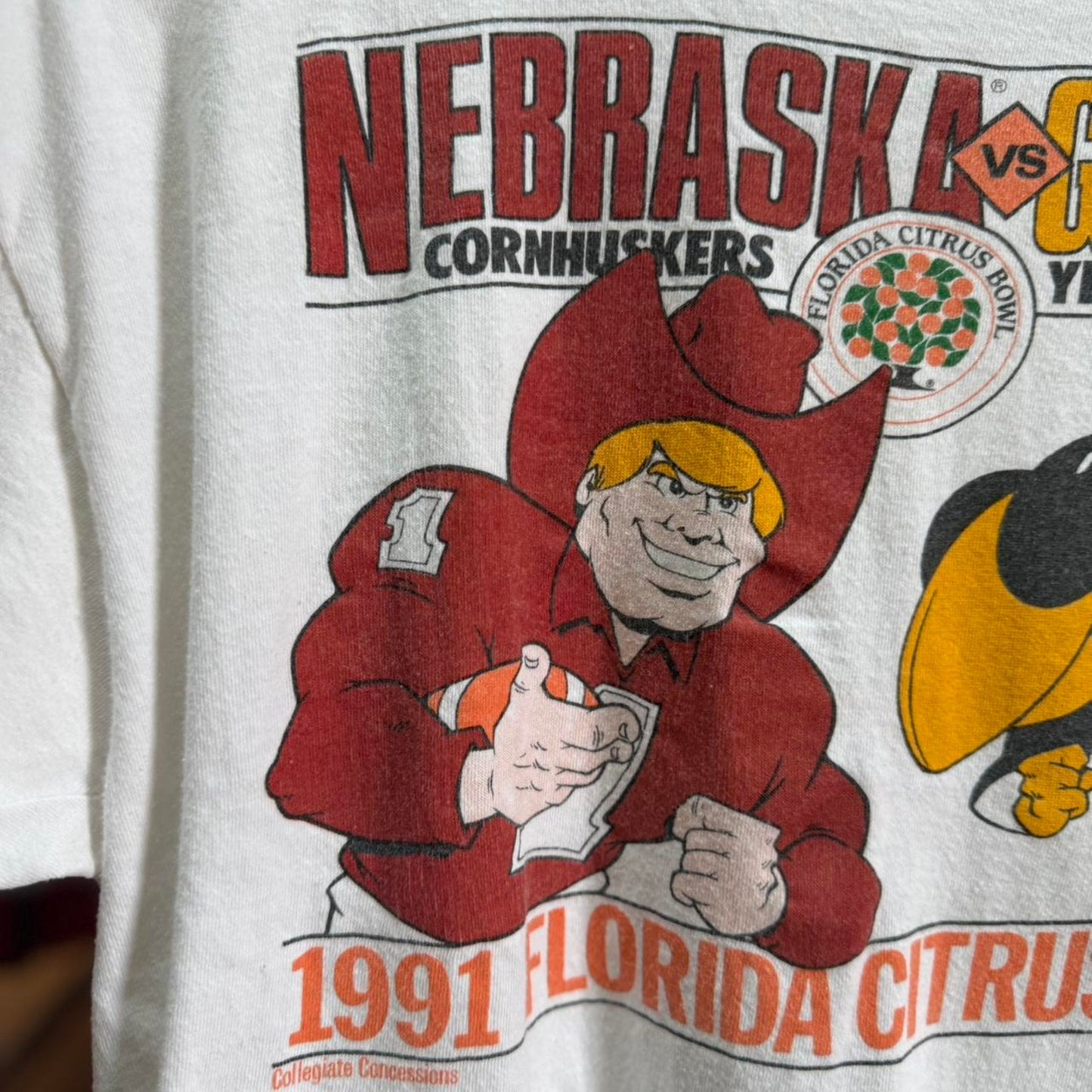 Vintage 90s Nebraska Huskers VS Georgia Tech Citrus Bowl T-Shirt - Large