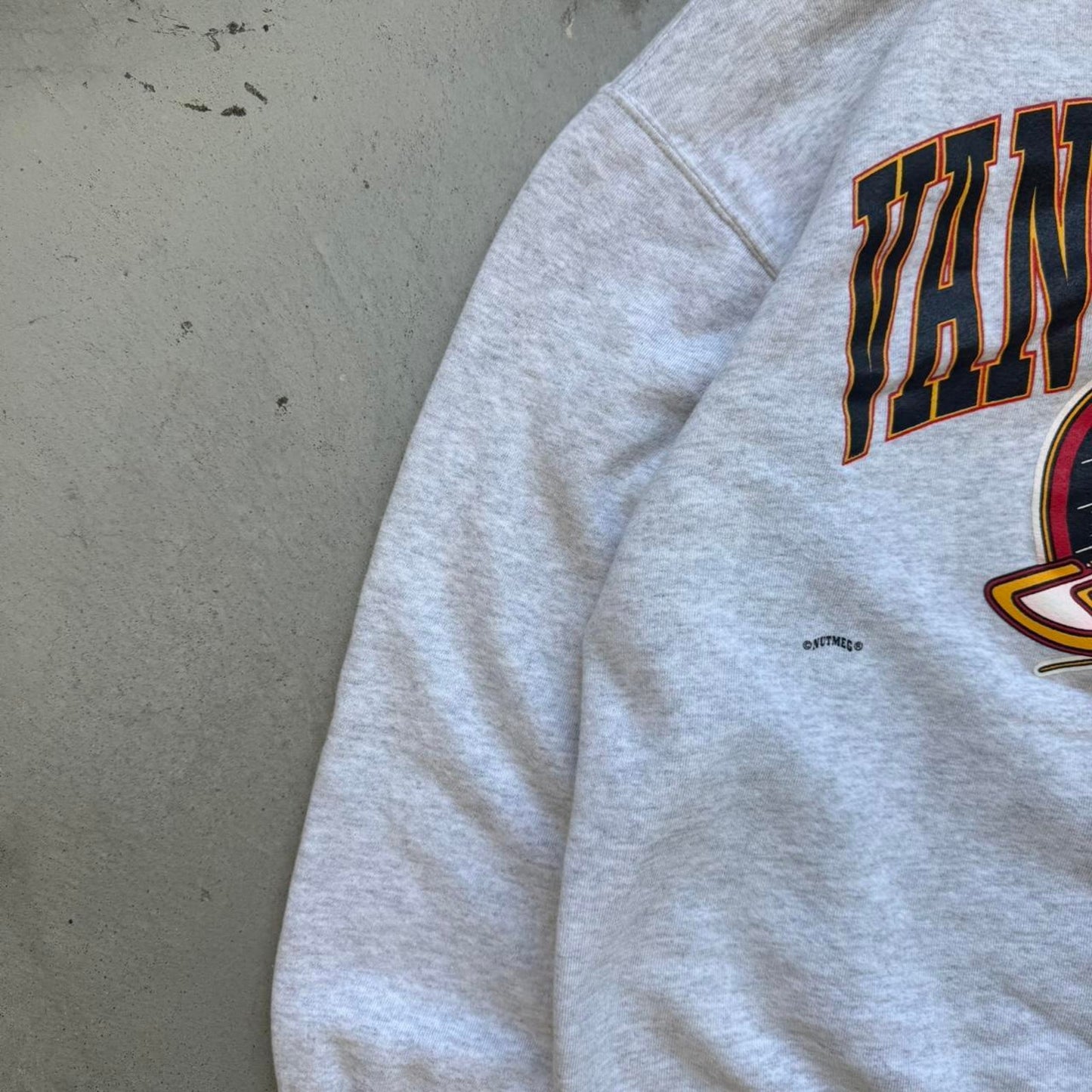 Vintage 90s Vancouver Canucks NHL Hockey Crewneck - Large