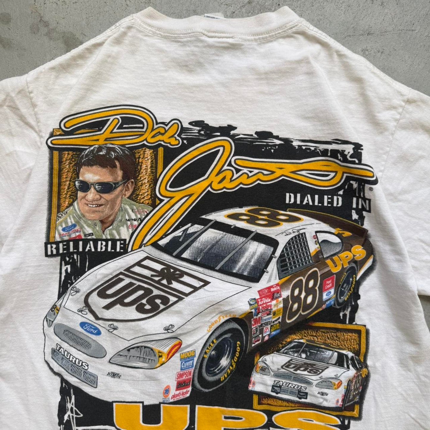Vintage Y2K NASCAR Dale Jarrett Racing Race Car T-Shirt  - Medium