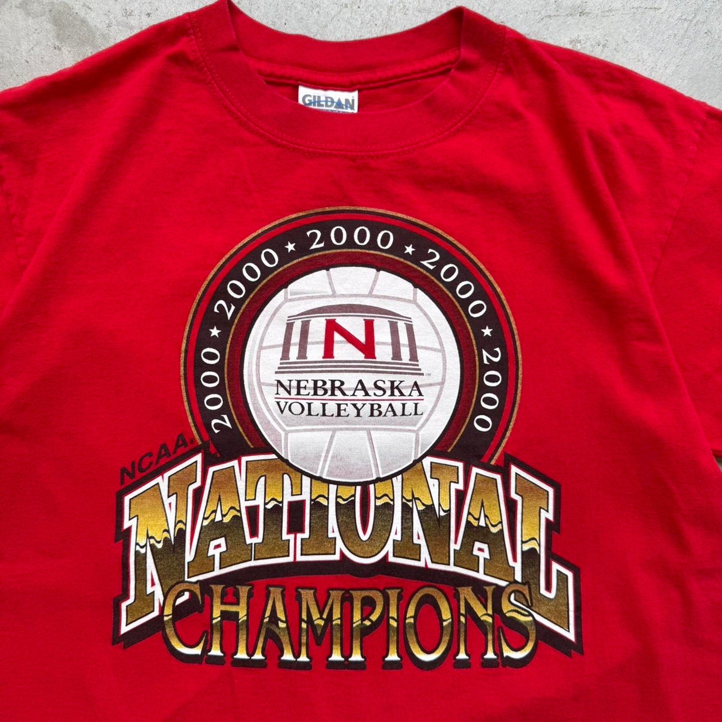 Vintage 2000 National Champions Nebraska Huskers Volleyball T-Shirt - Medium