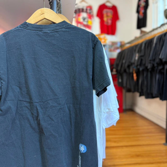 Vintage Y2K Zoo York Graffiti T-Shirt - Medium (W)