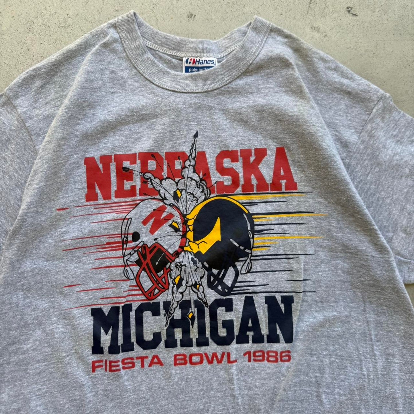 Vintage 1986 Nebraska Huskers Vs Michigan Fiesta Bowl Helmet T-Shirt - Large