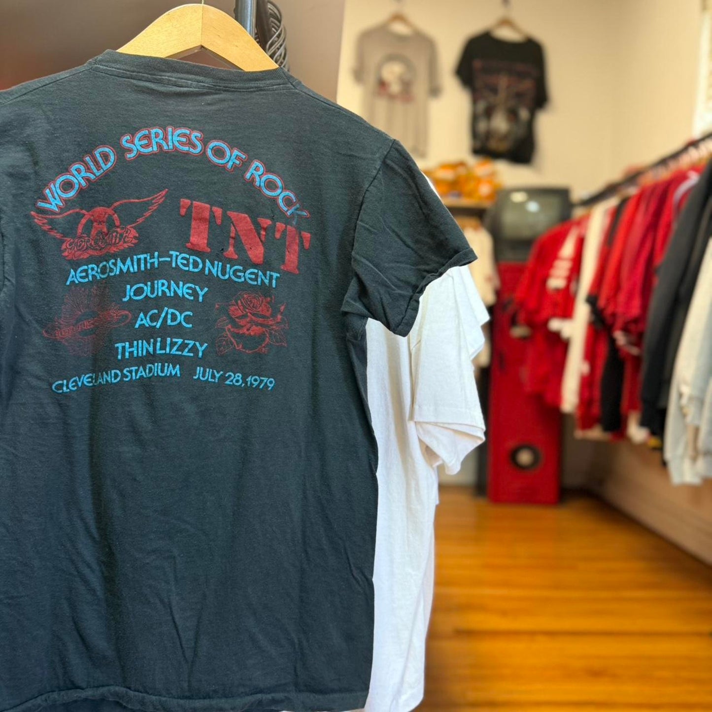 Vintage Monsters of Rock AC/DC Journey Dragon Band Metal T-Shirt - Medium