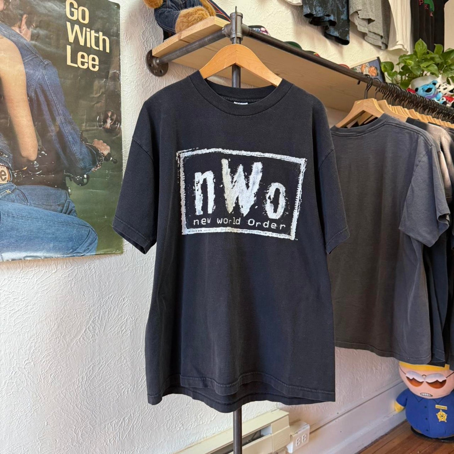 Vintage 90s NWO Six Ball Syxx Pack Wrestling T-Shirt - X-Large