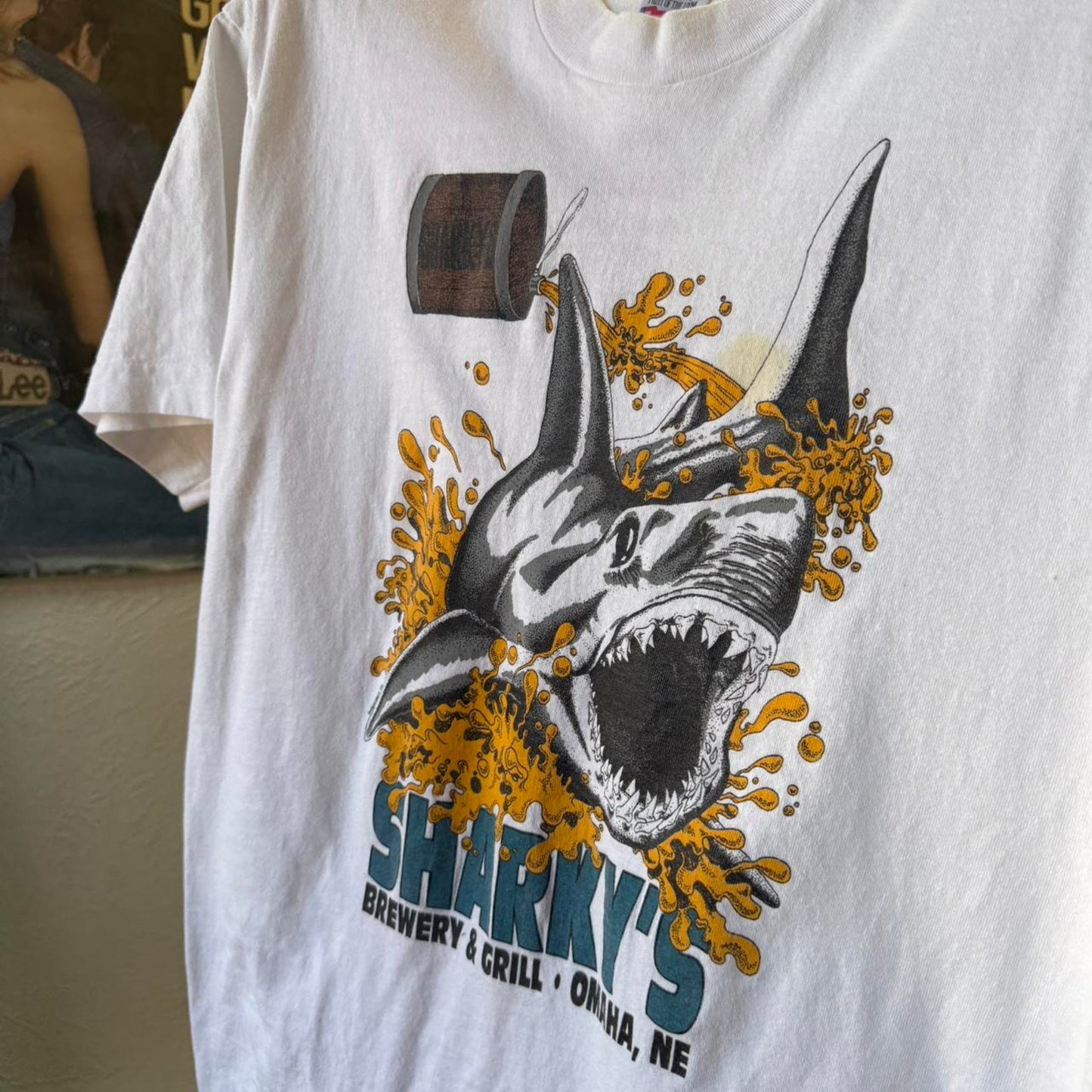 Vintage 90s Sharkys Brewery Beer Alcohol Omaha T-Shirt - Large