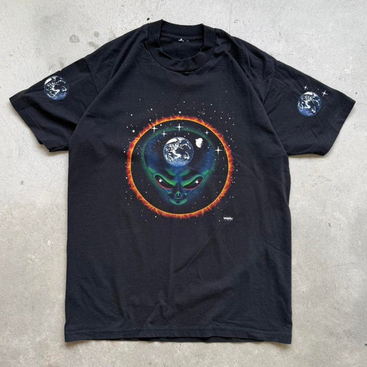 Vintage 90s Alien Earth Space T-Shirt - Large