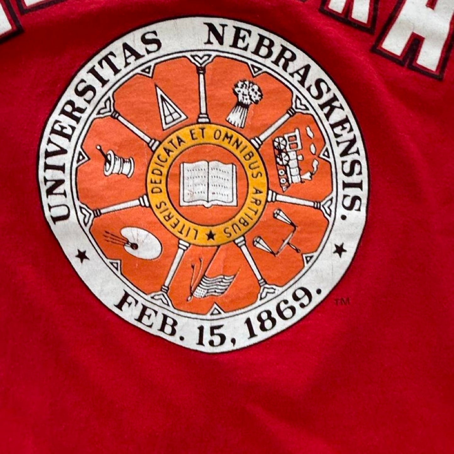 Vintage 90s University of Nebraska School Crest T-Shirt - Large