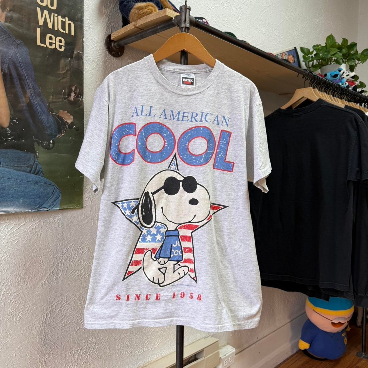 Vintage 90s Snoopy Joe Cool All American T-Shirt - Large