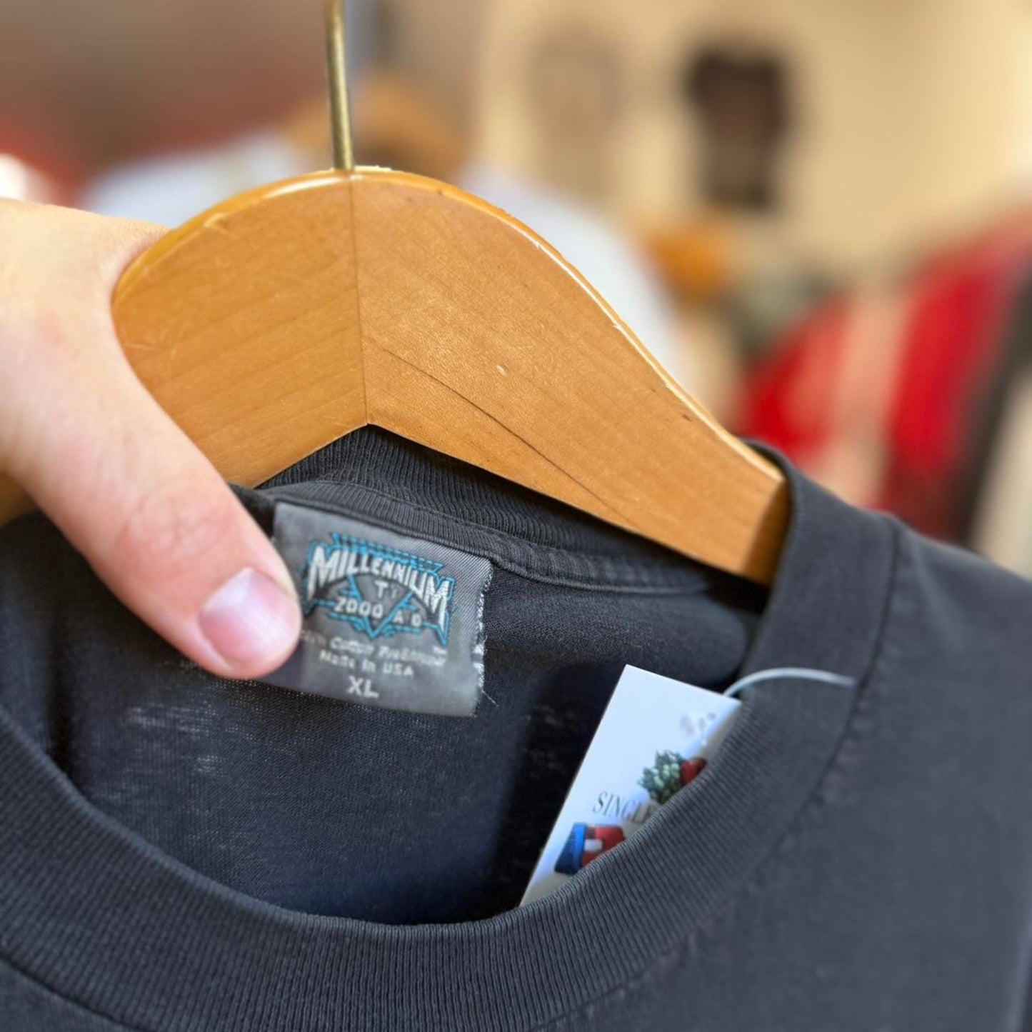 Vintage 2000 Millenium Lightning T-Shirt - X-Large