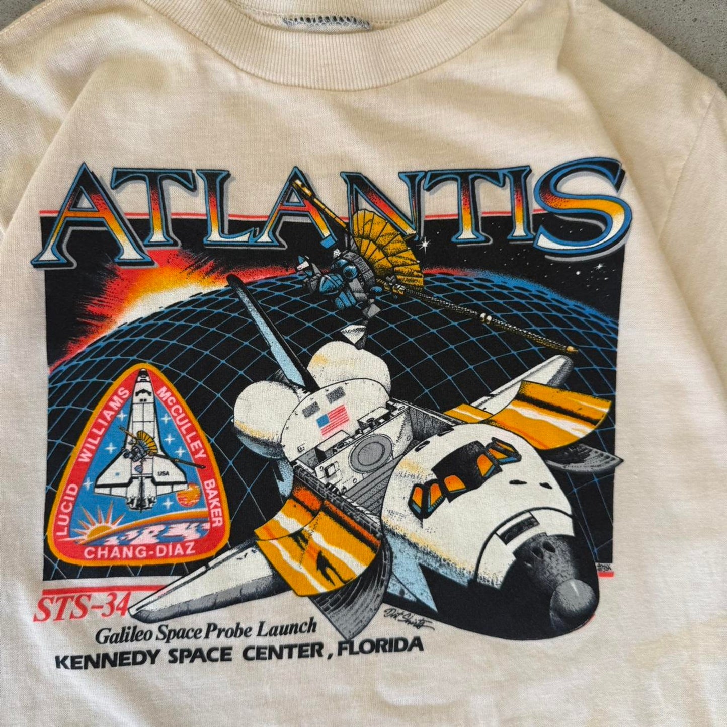 Vintage 80s NASA Atlantis Distressed T-Shirt - Small