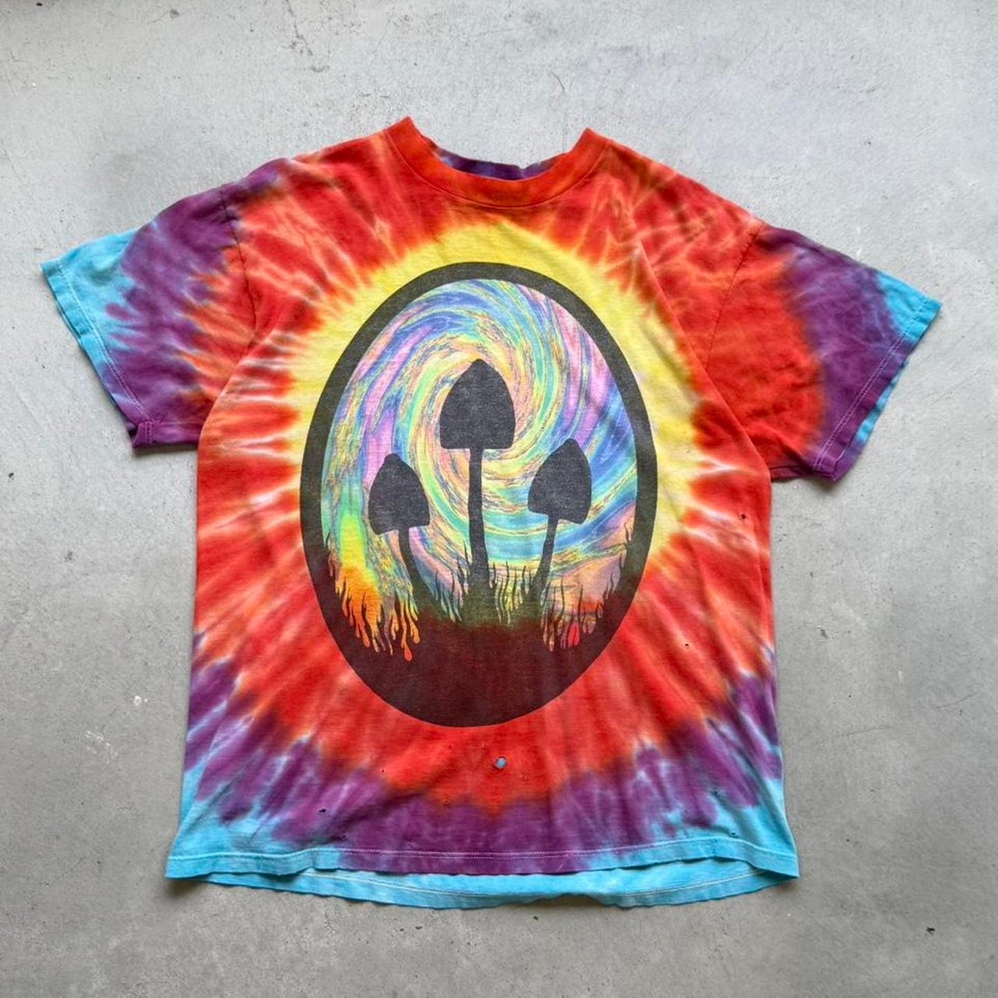 Vintage 90s Tie Dye Mushroom Spiral T-Shirt - X-Large