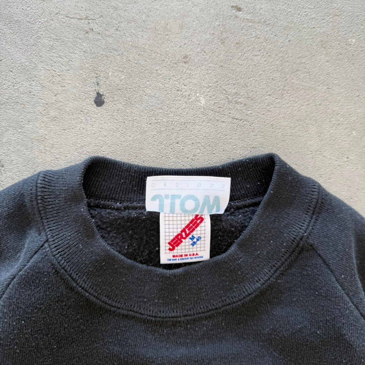 Vintage 90s Wolf Animal Art Style Crewneck - Medium