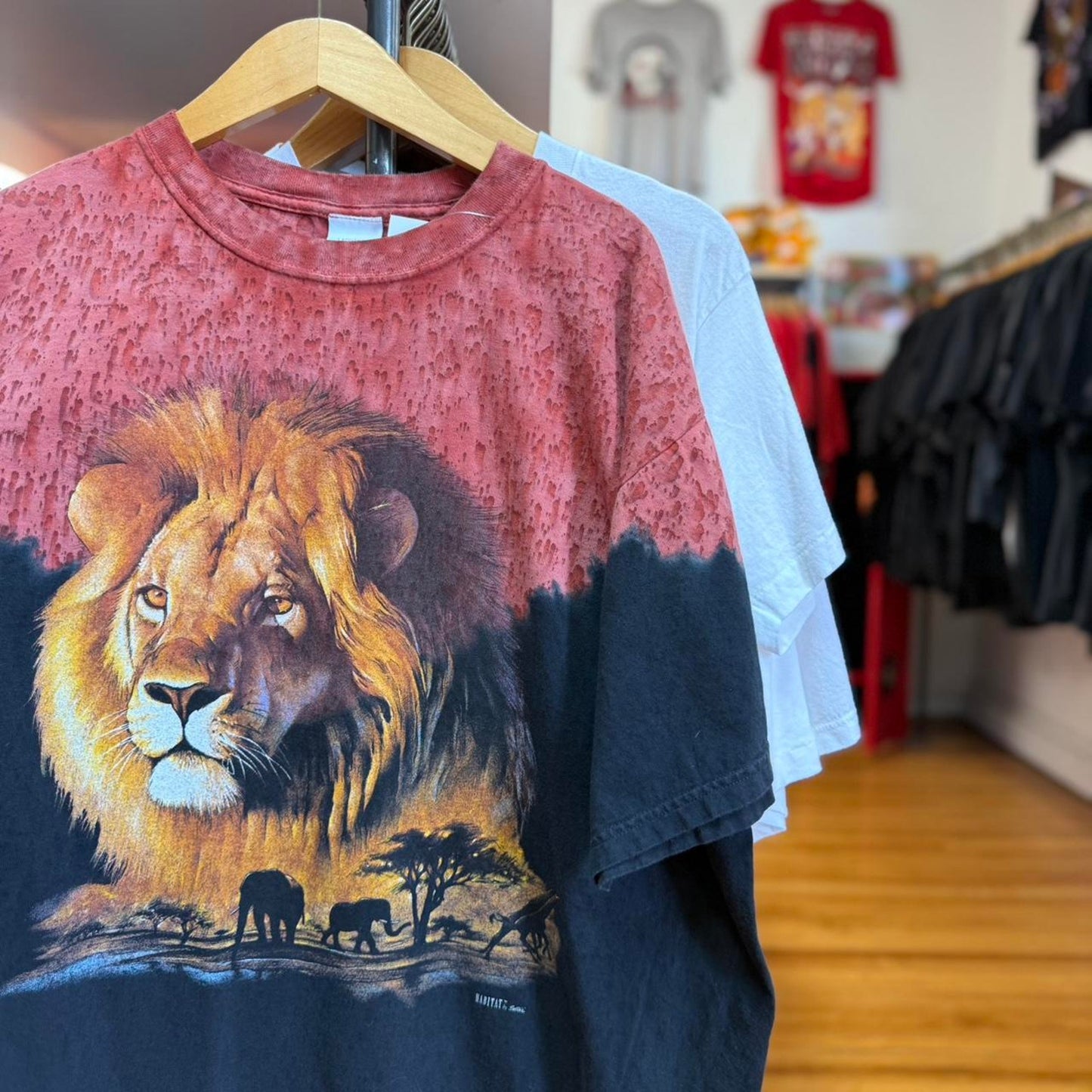Vintage 90s Lion Tie Dye Animal T-Shirt