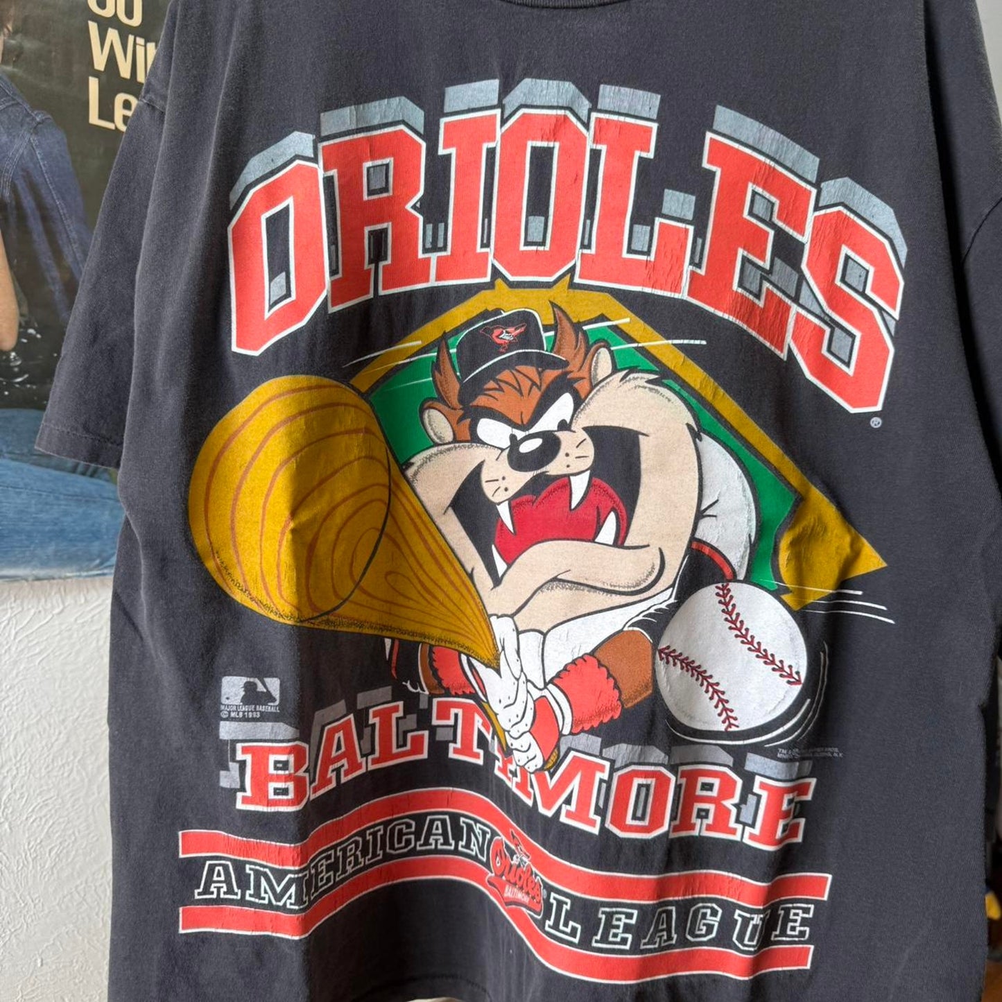 Vintage 90s Baltimore Orioles Taz Looney Tunes Cartoon MLB T-Shirt - X-Large