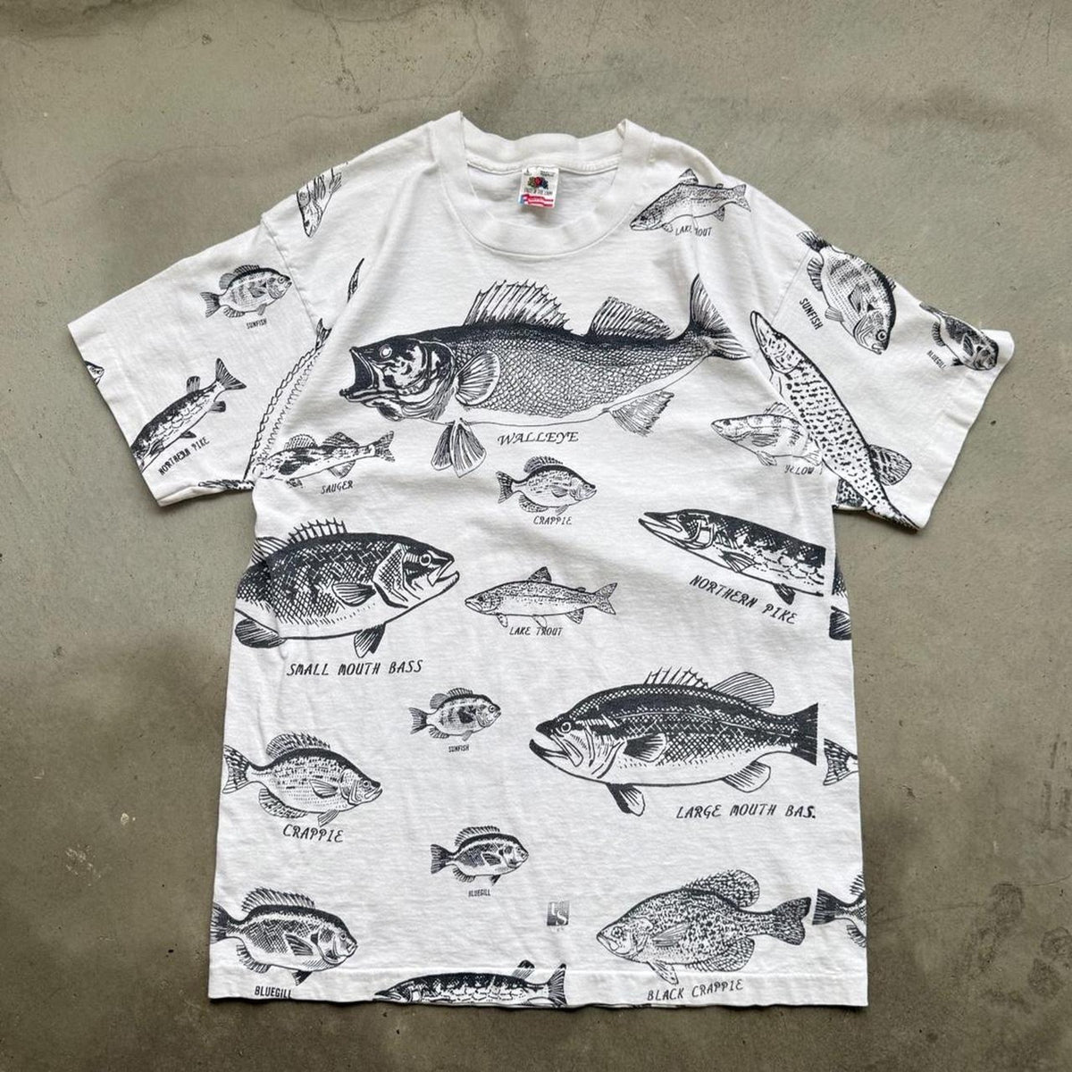 Vintage 90s Fish Animal Fishing All Over Print T-Shirt - Large