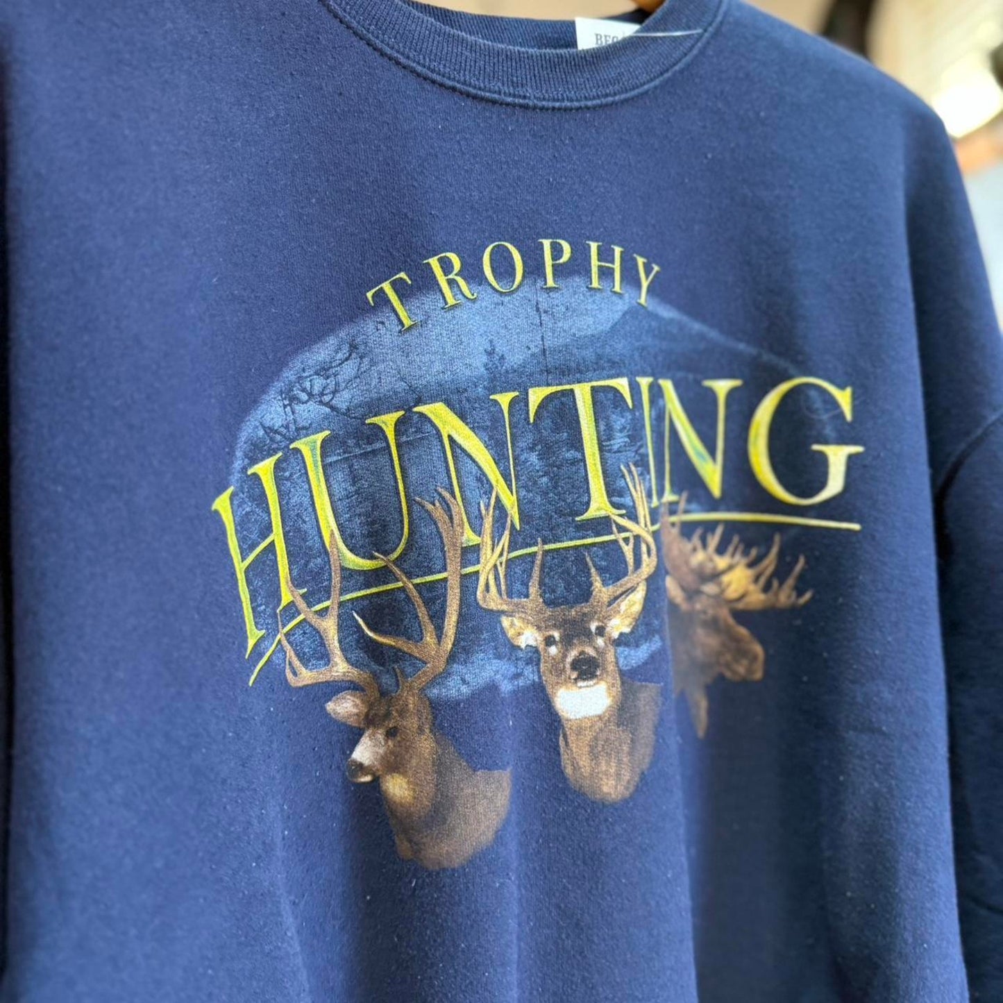 Vintage Y2K Trophy Hunting Animal Nature Crewneck - Large