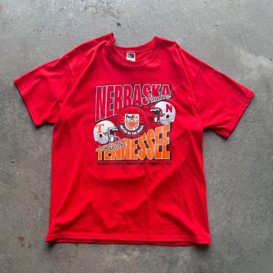 Vintage 1998 Nebraska Huskers vs Tennessee Vols FedEx Bowl T-Shirt - X-Large