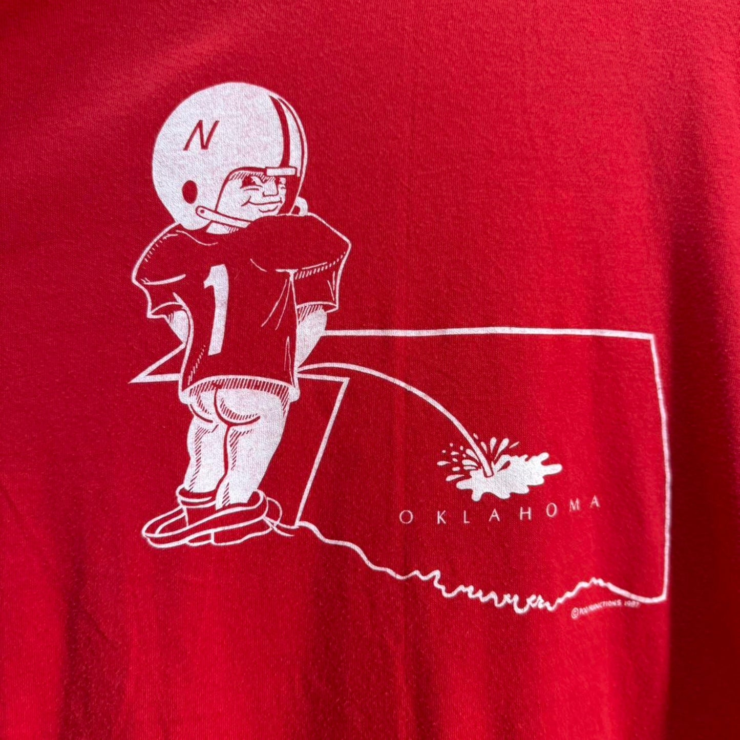 Vintage 80s Nebraska Huskers Piss on Oklahoma Sooners T-Shirt - X-Large