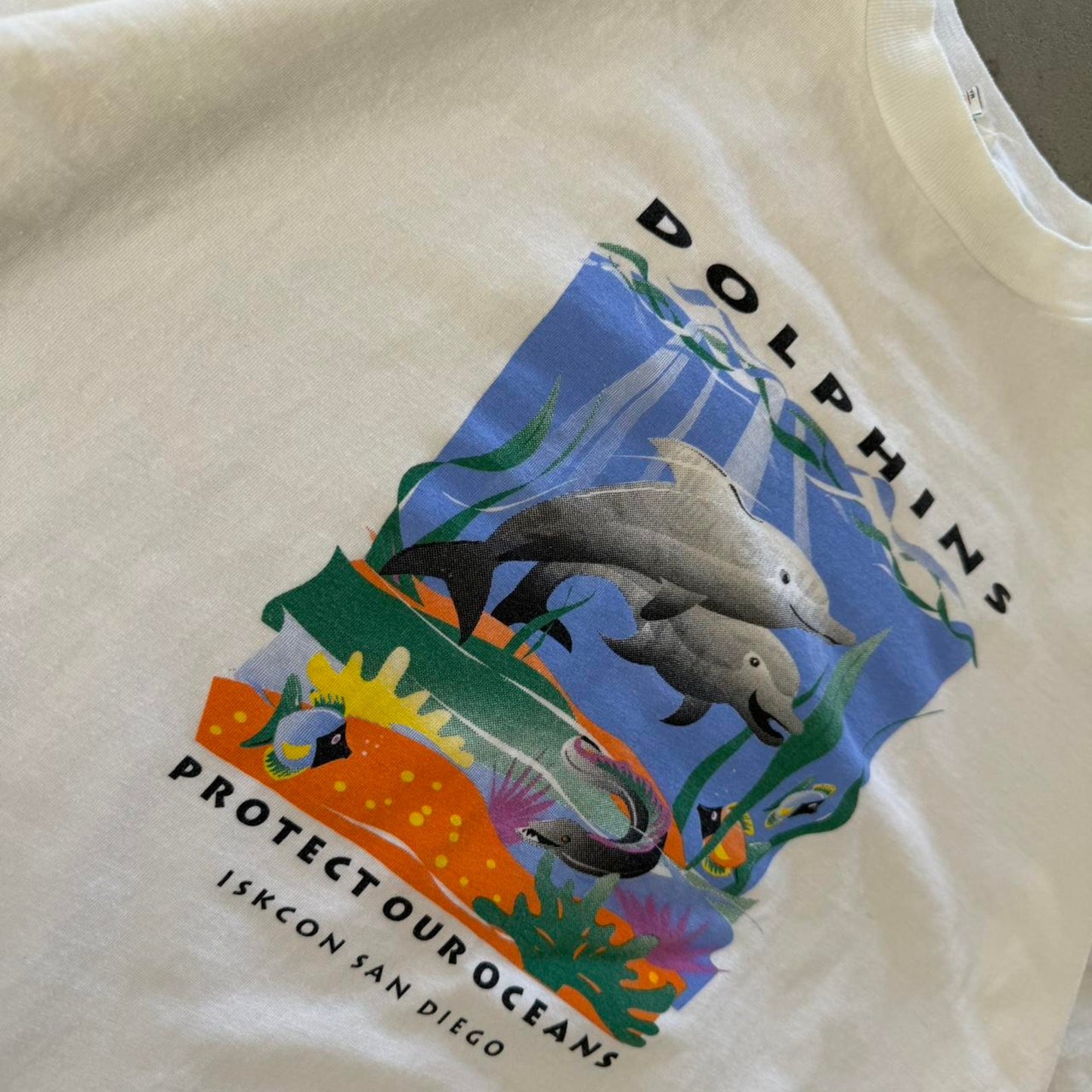 Vintage 90s Dolphins Protect Our Oceans Animal T-Shirt - Large