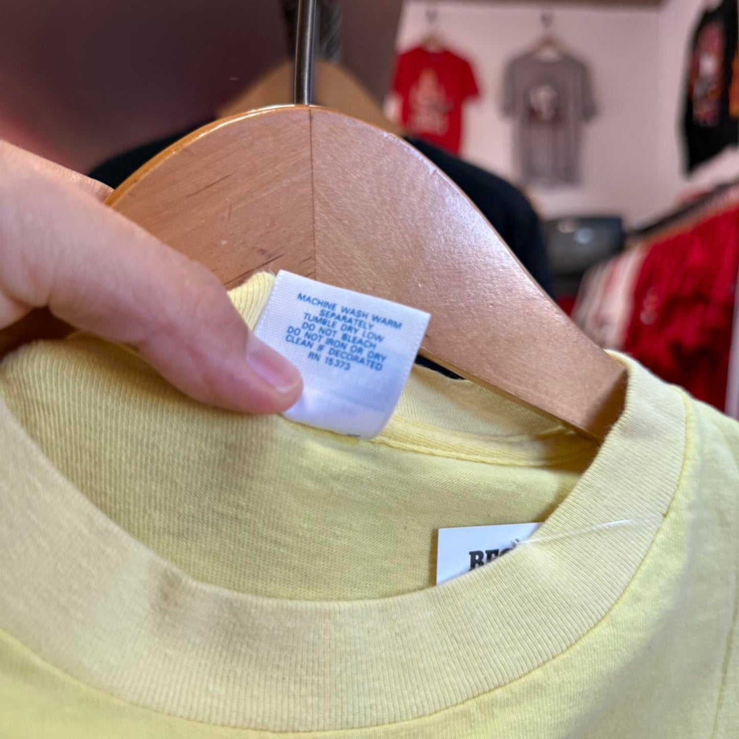 Vintage 1987 Indianapolis 500 Racing Racecar NASCAR T-Shirt - Medium