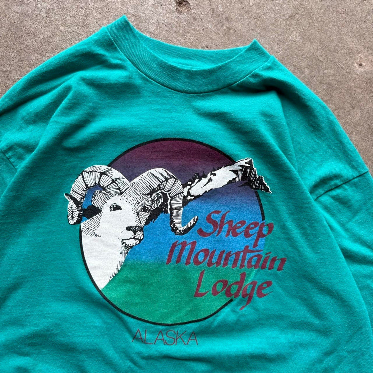 Vintage 90s Sheep Mountain Lodge Animal T-Shirt - Large