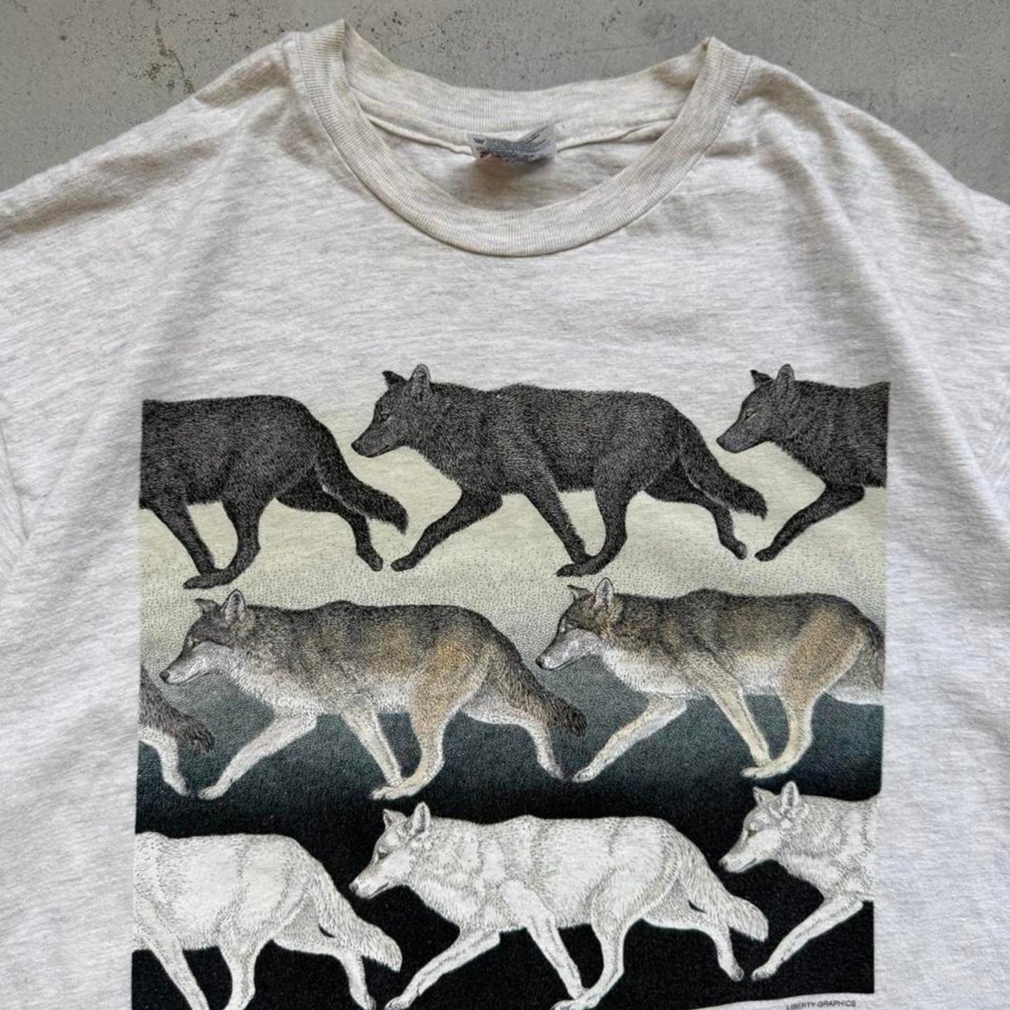 Vintage 90s Wolf Animal Nature Art Style T-Shirt - X-Large