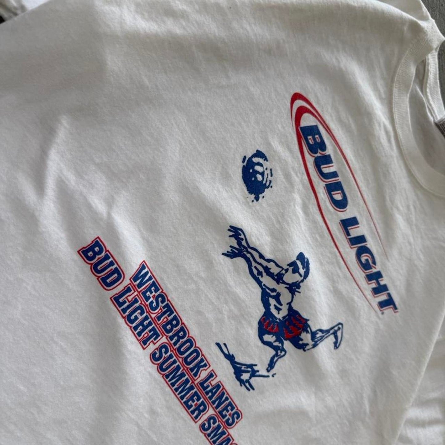 Vintage Y2K Bud Light Volleyball Sports Beer T-Shirt - X-Large