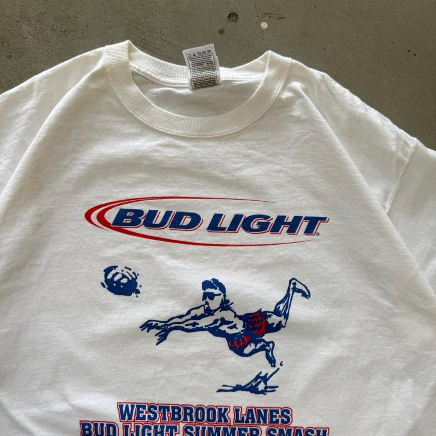 Vintage Y2K Bud Light Volleyball Sports Beer T-Shirt - X-Large