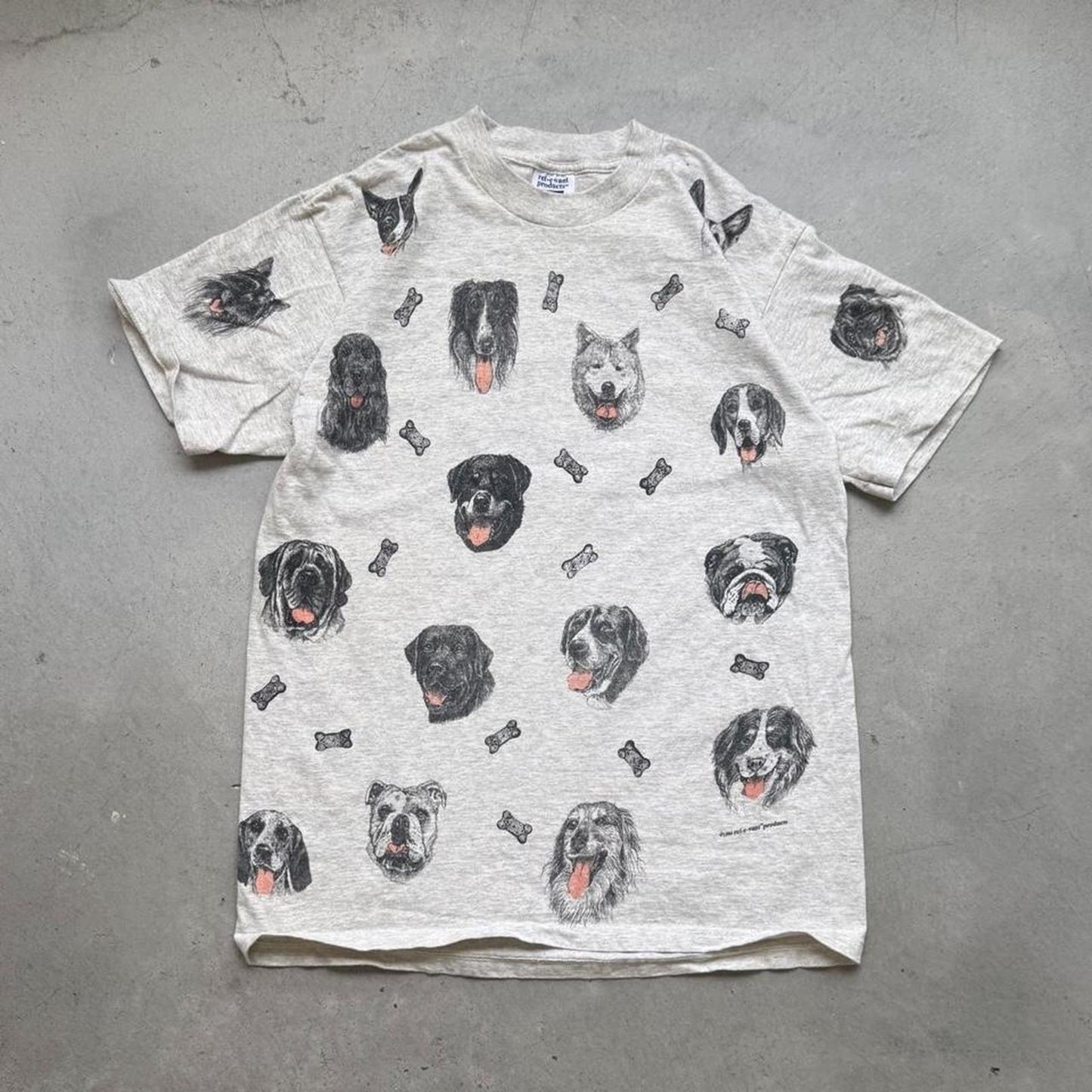 Vintage 90s Dog Animal All Over Print T-Shirt - Large